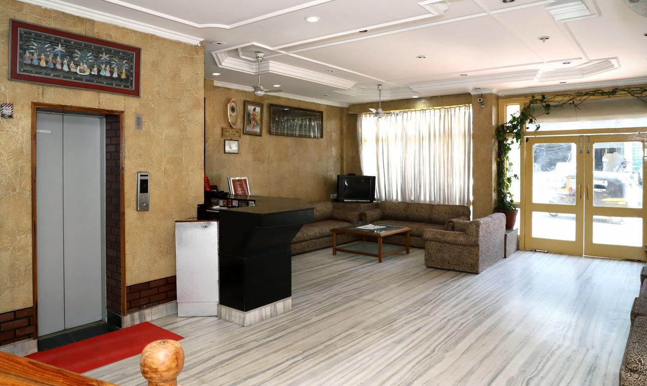Oyo 22075 Hotel Bali Palace Katra  Luaran gambar