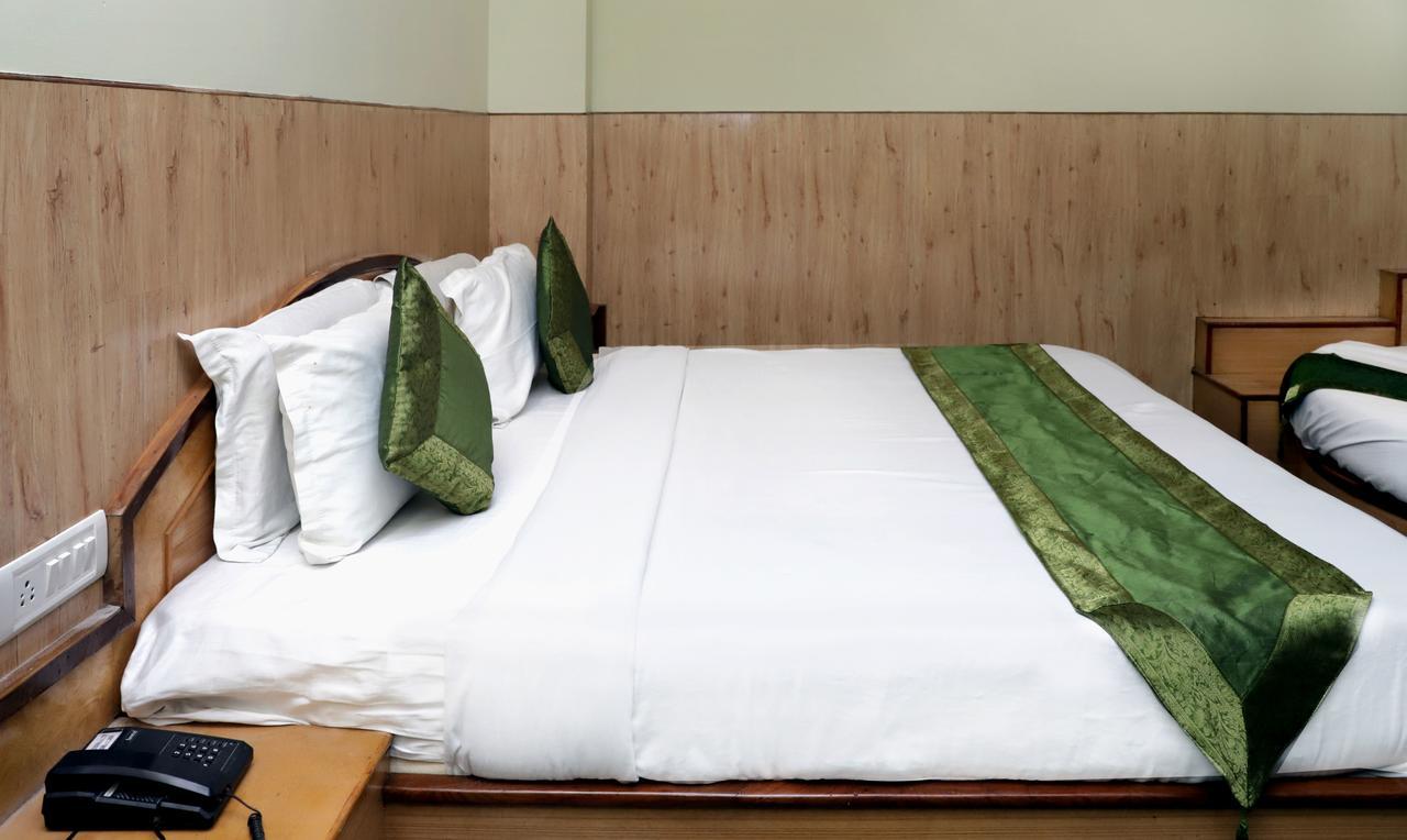 Oyo 22075 Hotel Bali Palace Katra  Luaran gambar